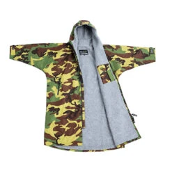 Dryrobe® Advanced Long Sleeve Changing Robe - Camouflage/Grey -Surf Pro Shop 0011 LS DA Camo flat 2024x2024 0e9201ea f9b5 44cd b4d8 293b7bddb353